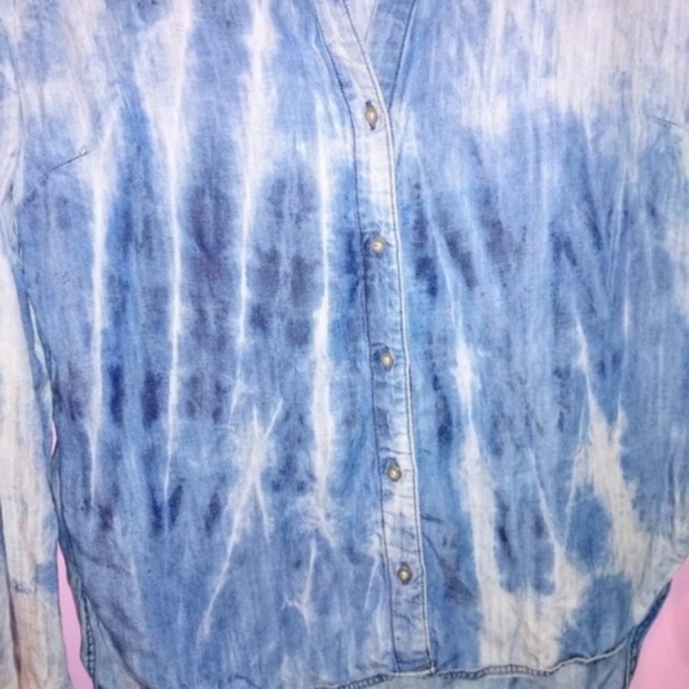 Anthro Cloth & Stone Chambray Tie Dyed Tencel Top - Picture 6 of 8